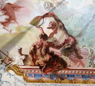 Im "Weißen Saal" von Schloss Seehof