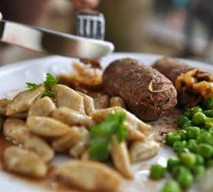 Zrazy wołowe, Kuchnia i Wino