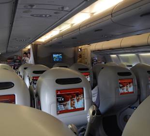 Emirates Airbus A 340-500, Business Class, SEZ-DXB