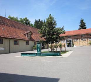 Innenhof mit Stutenbrunnen