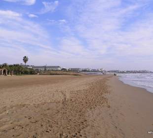 Superbreit vom Defne bis zur Tempo Bar 