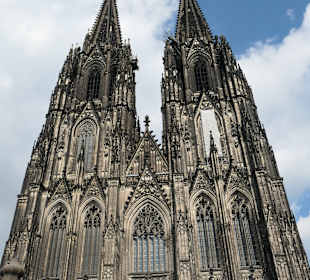 Auf der Domplatte vor dem Kölner Dom