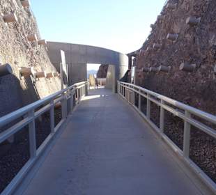 Weg zur Bypassbrücke