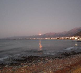 Stalis Strand nachts