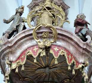 Schalldeckel der Kanzel