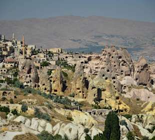 Osada w skałach tufowych