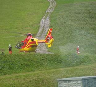 Спасательный вертолет