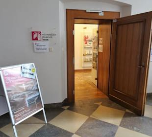 Eingang zum Universitätsmuseum Bonn