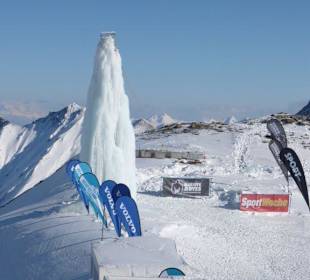 Blick auf das Volvo Ice Camp
