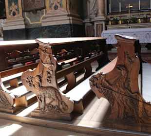 Geschnitztes Domgestühl