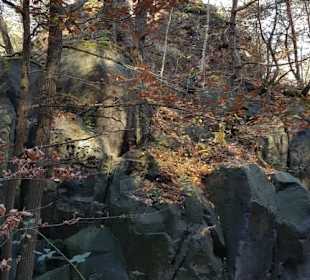 Kletterer an den Felsen
