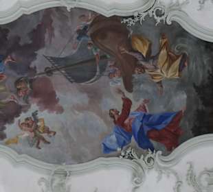 Die prächtig ausgestattete Abteikirche St. Peter