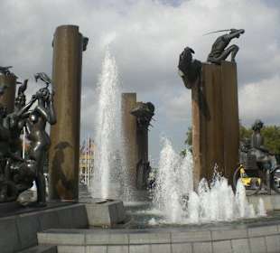 Brunnen vor dem Konzerthaus