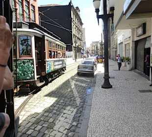 Mit der Bahn durch Santos