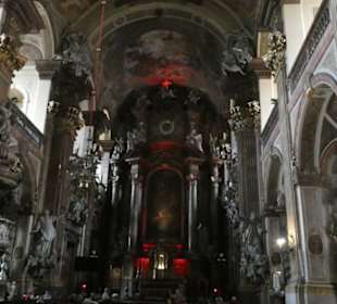 Namen-Jesu-Kirche Innenansicht