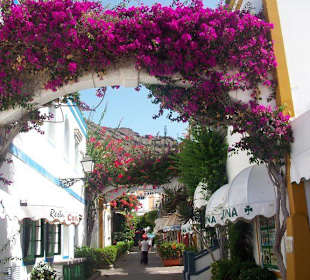 Idyllische Gassen überall im Ort.