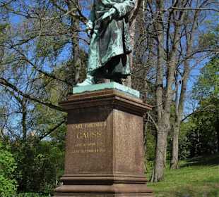 Eindrücke vom Carl Friedrich Gauß Denkmal
