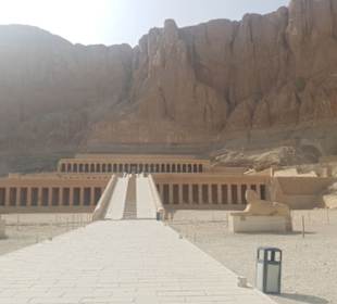 Der Tempel der Hatshepsut 