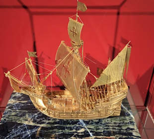 Die Santa Maria aus purem Gold