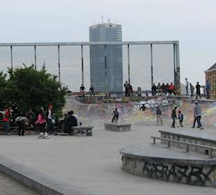 Дети любят такие спортивные площадки