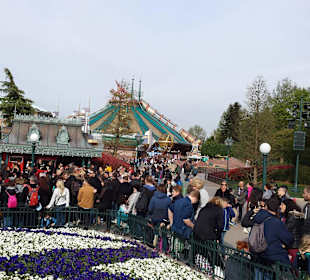 Disneyland mt geschlossener Hpersace