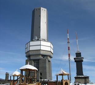 Fernmeldeturm und Aussichtsturm