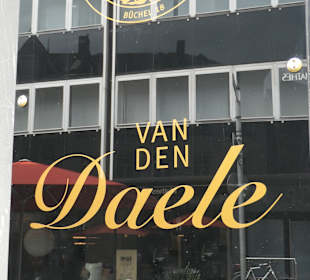 Büchel 18: Beim Café Van Den Daele zur Kaffeepause