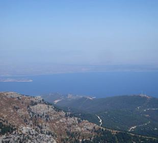 Ausblick vom Gipfel des höchsten Berges = Ipsarion