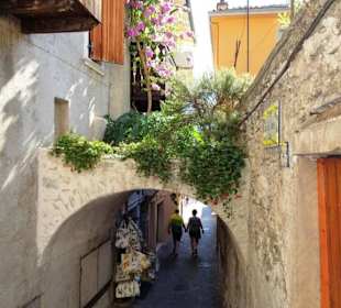 Streifzug durch die Altstadt von Limone