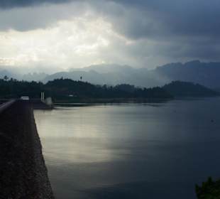 Blick von der Staumauer