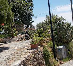 Застройка  холма Аланийской крепости