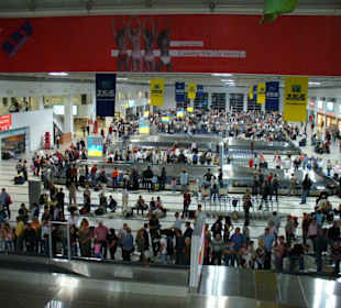 Ankunfsthalle im neuen Terminal