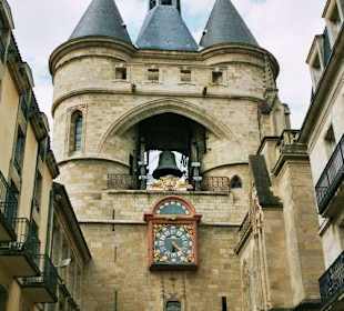 Porte de la Grosse-Cloche