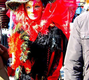 Kostüme-Masken-Show Venedig 2011