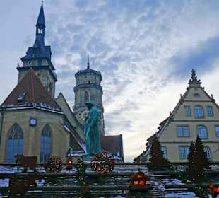 Schillerplatz mit Schiller und hist.Gebäuden