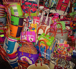 Rundgang über den bunten Marché Couvert