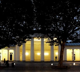 Abends sehr schön beleuchtet