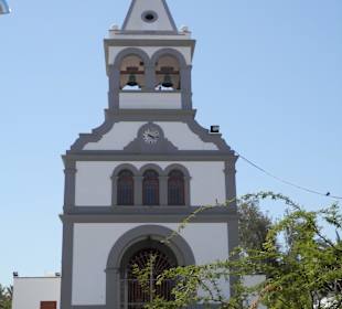 Kirche auf dem Weg zum Hafen