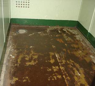 Alcatraz (Innengebäude /Das Loch)