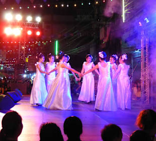 Tanz-Folkore Darbietungen