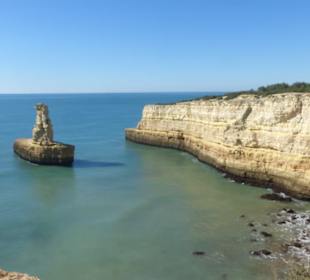 Blick zur Praia da Morena und zum „U-Boot“
