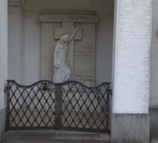 Haupt- und Waldfriedhof