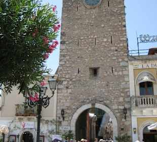 Uhrenturm Taormina