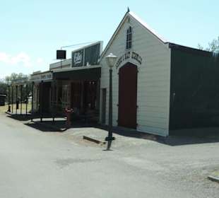 Mit dem Hop on Hop off Bus in der Region unterwegs