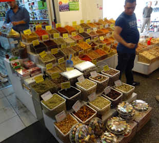 Gewürzstand im Basar Bodrum