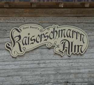 Wanderpause bei der Kaiserschmarrn-Alm