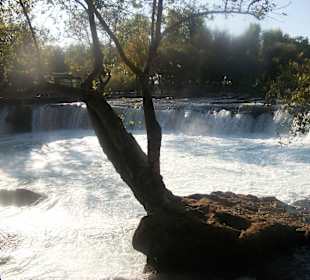 Zwischenstopp an einem Wasserfall