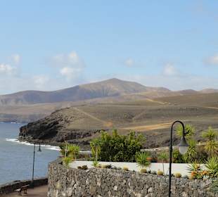 Promenade oberhalb des Hafens