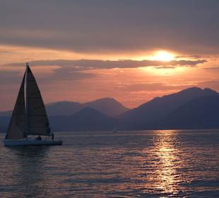 Sonnenuntergang am Hafen