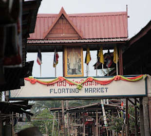 Brücke über den Fluss
